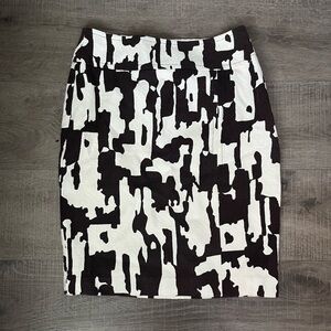 Trina Turk Cream and Brown Patterned Skirt